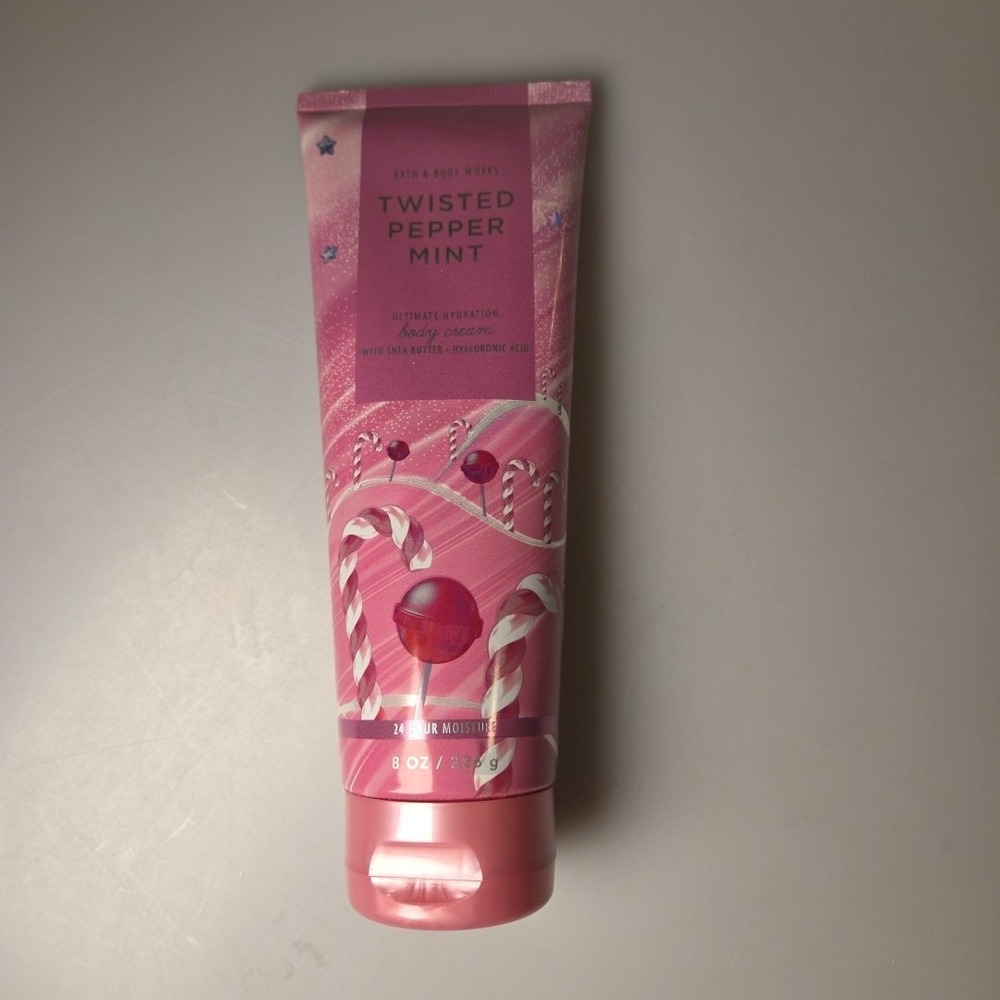 BATH & BODY WORKS TWISTED PEPPERMINT MIST /LOTION /BODY CREAM You Choose One - Picture 1 of 3